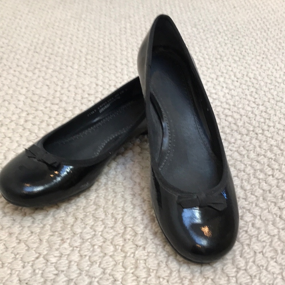 Clarks patent leather ballet shoes